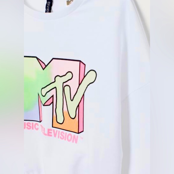 🚨H&M Divided🚨 MTV 80s 90s neon retro long sleeve crop ✨EUC✨ - Picture 2 of 2